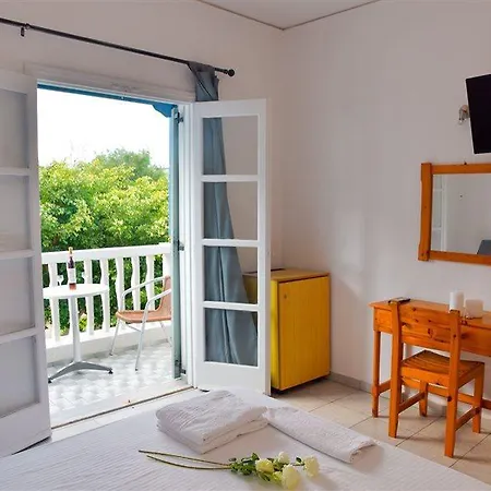 Lefkothea Hotel Kamári